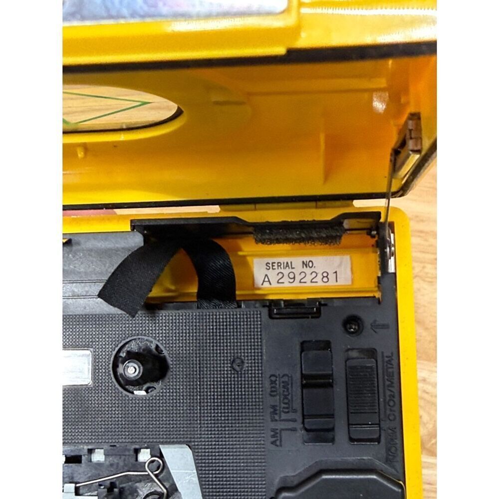 Sony WM-F45 Yellow Walkman Sports FM/AM Portable Cassette Player - Picture 9 of 11